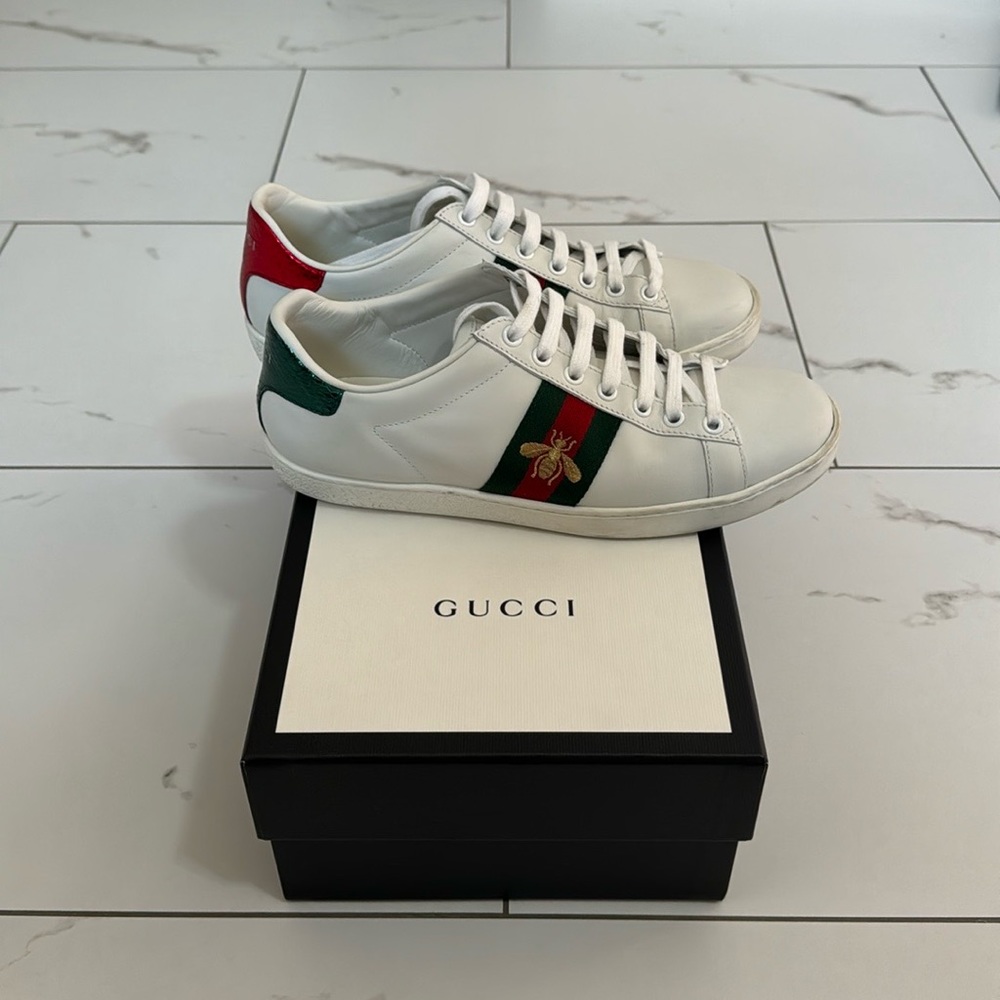MEN'S ACE EMBROIDERED SNEAKER SIZE 7.5